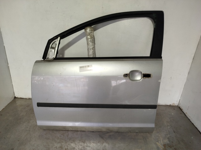 Puerta del conductor Ford Focus II familiar comprar en España