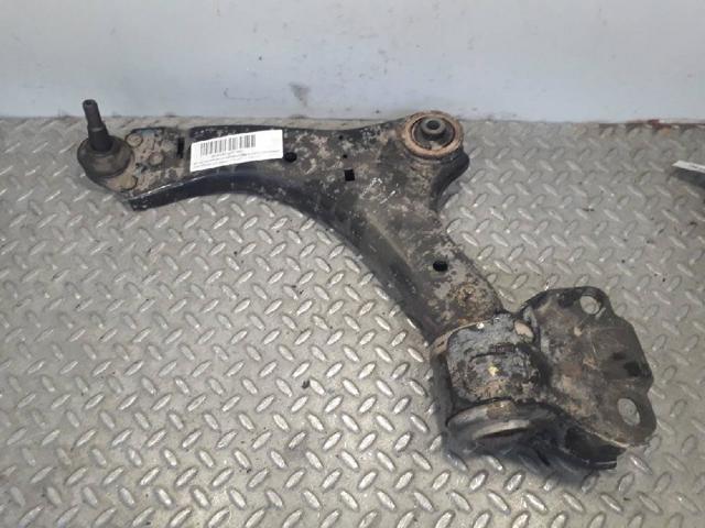 1507182 FORD Brazo inferior izquierdo de la suspensión delantera  en stock Córdoba