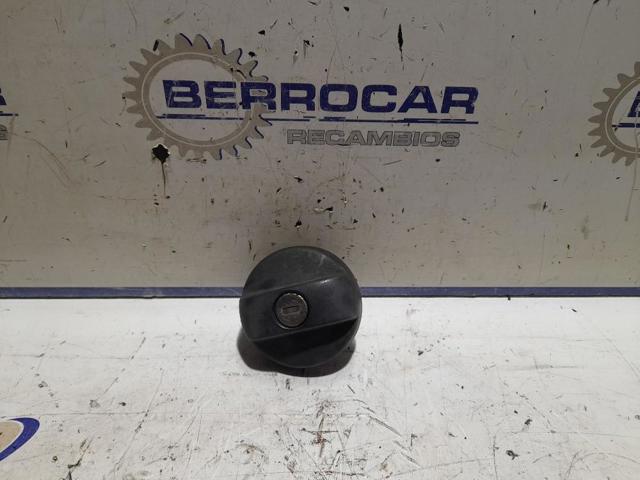 Tapa (tapón) del depósito de combustible Peugeot 208 CA, CC