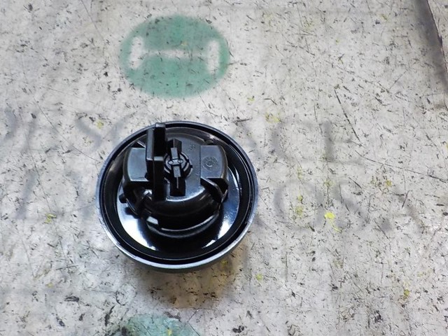 Tapa (tapón) del depósito de combustible Peugeot 208 CA, CC