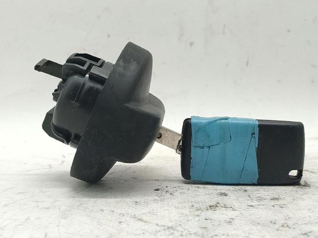 Tapa (tapón) del depósito de combustible Peugeot 208 CA, CC