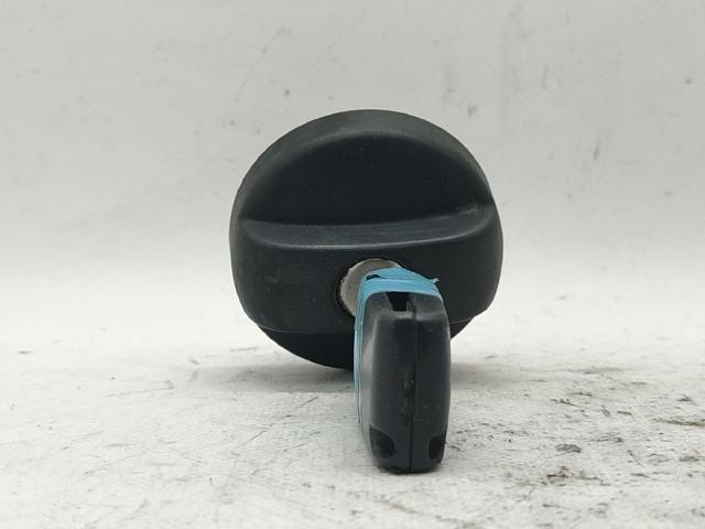 Tapa (tapón) del depósito de combustible Peugeot 208 CA, CC