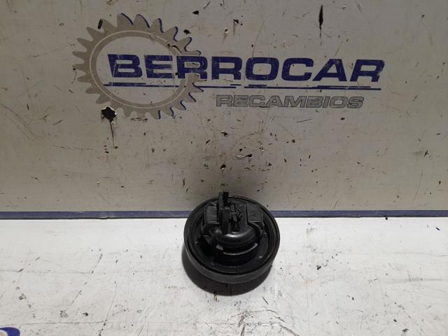 Tapa (tapón) del depósito de combustible Peugeot 208 CA, CC
