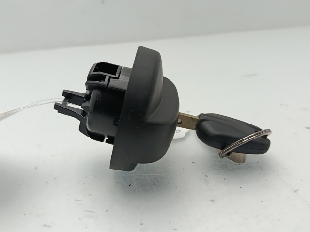 Tapa (tapón) del depósito de combustible Peugeot 208 CA, CC