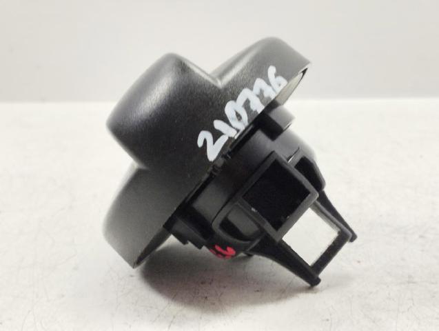 Tapa (tapón) del depósito de combustible Peugeot 208 CA, CC