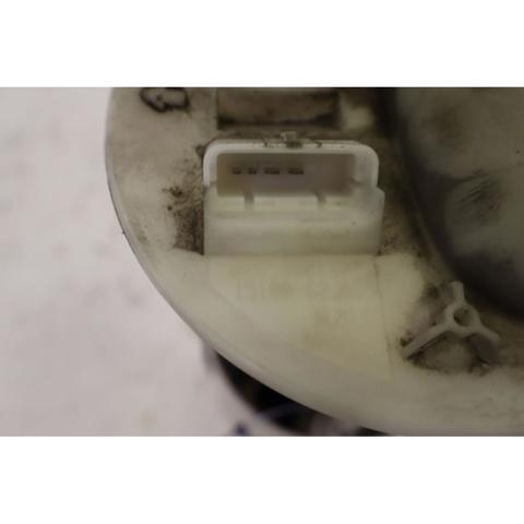 Unidad de alimentación de combustible 1510062J01 SUZUKI