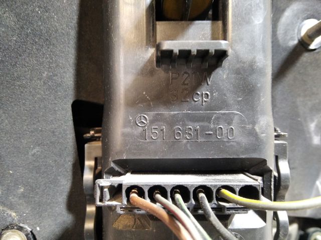 15163100 Placa de contacto de luz trasera  disponible Utrera