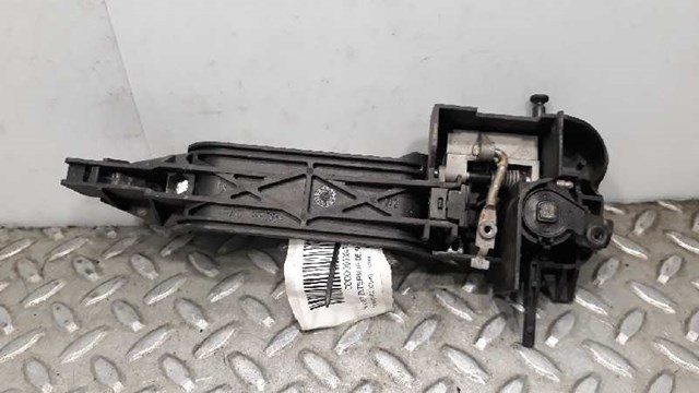 1521631 Manija exterior de puerta delantera  en stock Sabadell