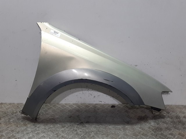 Aleta delantera derecha 1528047 FORD