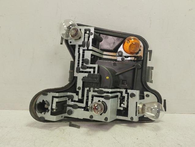 153948 Piloto trasero derecho comprar Sevilla