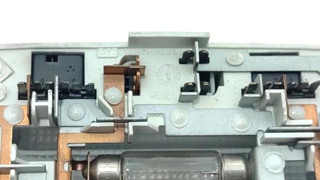 FORD 1540351 Luz de techo interior (cabina)  comprar en Ponferrada