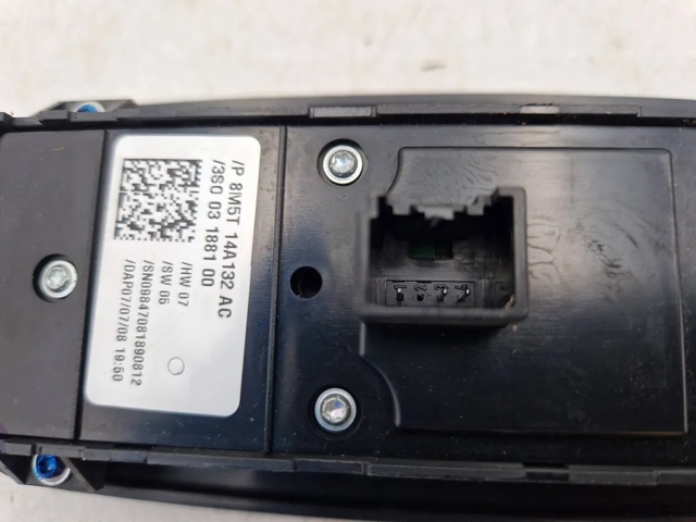1547152 FORD Interruptor de elevalunas delantera izquierda  en stock Gandía