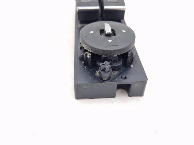 1547152 FORD Interruptor de elevalunas delantera izquierda  en stock Gandía