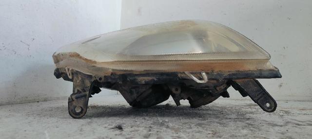 15588800 Faro derecho comprar Girona