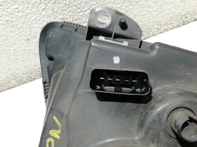 15601700 RENAULT Faro izquierdo  comprar en Lleida