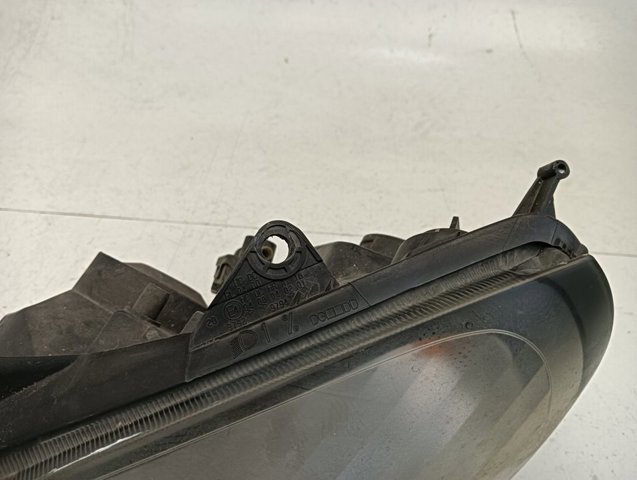RENAULT 15601700 Faro izquierdo comprar Barcelona