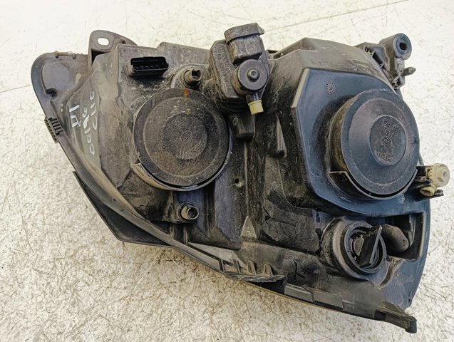 15601700 Faro izquierdo  en stock Sabadell