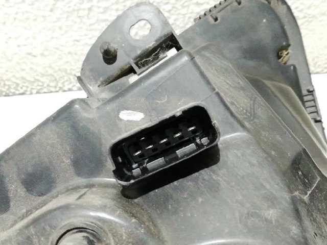 15601800RE RENAULT Faro derecho  en stock Huelva