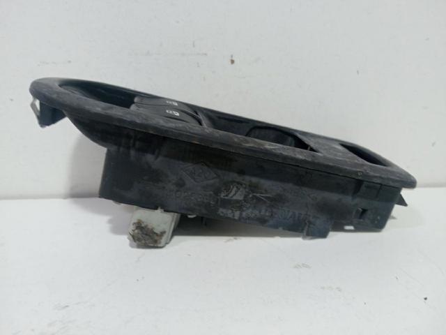 RENAULT 156018070  disponible Lugo