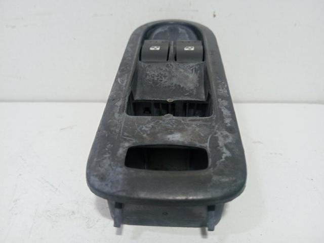 RENAULT 156018070  disponible Lugo