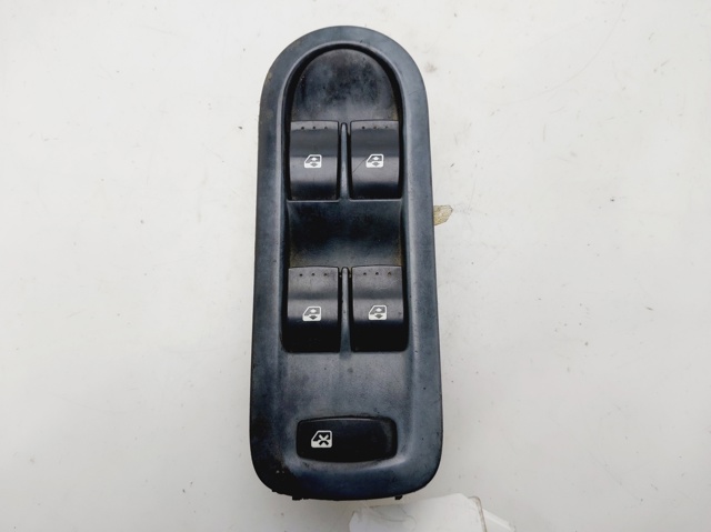RENAULT 156018070  en stock Salamanca