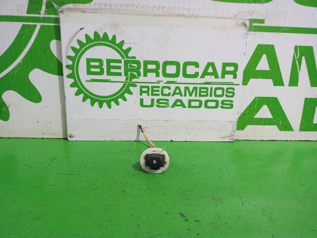156018100 Renault (RVI)
