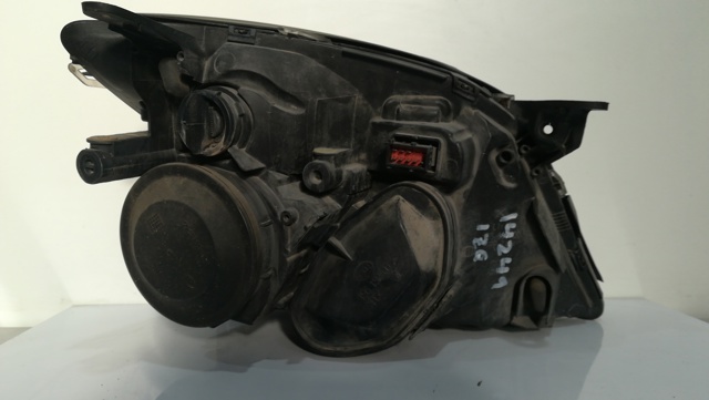 OPEL 15619200 Faro derecho  en stock Terrassa