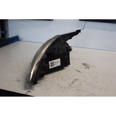 1566724 FORD Faro derecho  disponible Ourense