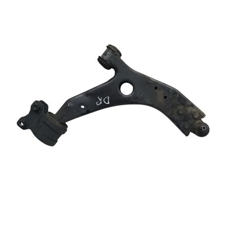 FORD 1570284 Brazo inferior derecho de la suspensión delantera  en stock Terrassa