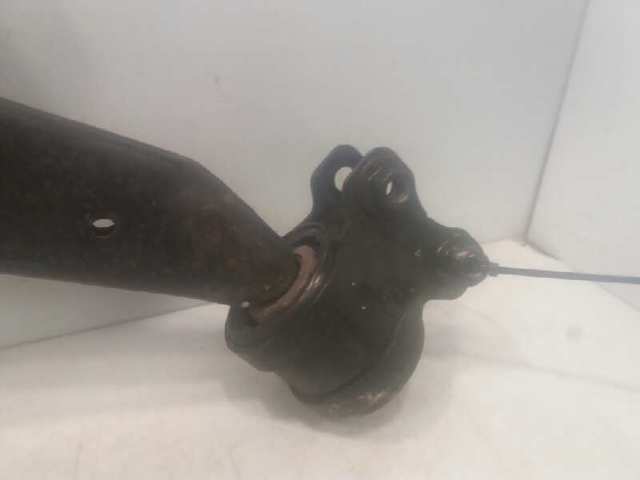 FORD 1570285 Brazo inferior izquierdo de la suspensión delantera  en stock Terrassa