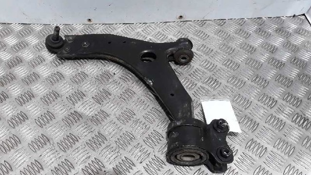 1570285 FORD Brazo inferior izquierdo de la suspensión delantera  disponible Vigo