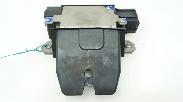 1570448 Cerradura de tapa de maletero  disponible Utrera