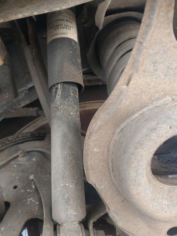FORD 1575022 Amortiguador trasero  disponible Valladolid
