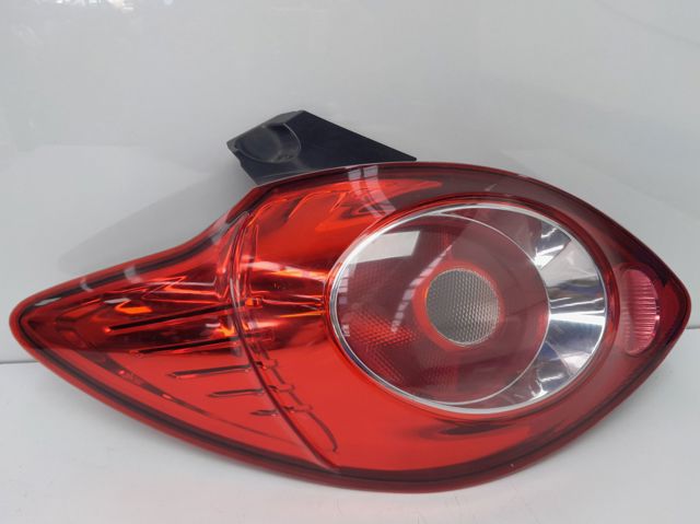 1579396 FORD Piloto trasero izquierdo  disponible Ourense