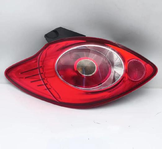 1579396 FORD Piloto trasero izquierdo  en stock Gandía