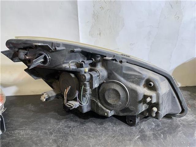 15810300LI RENAULT Faro izquierdo  en stock Gandía