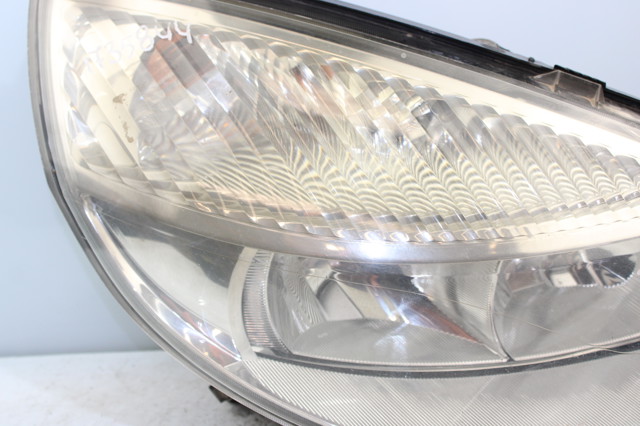 RENAULT 15810400 Faro derecho  disponible Lugo