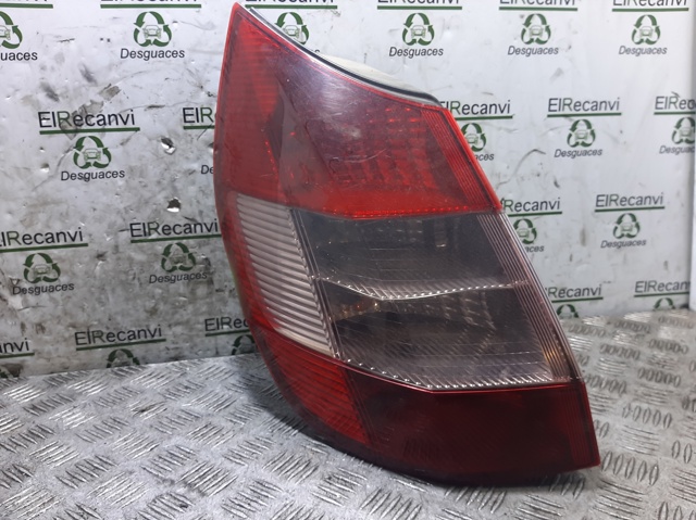 15911500 RENAULT Piloto trasero izquierdo comprar Bilbao