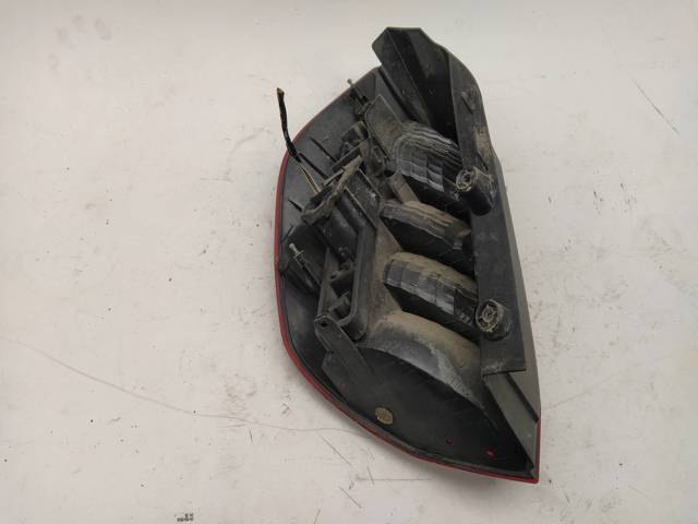 15911600 RENAULT Piloto trasero derecho  disponible Ourense