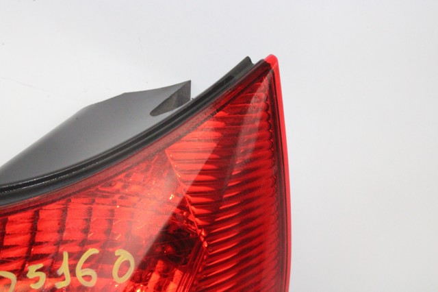 15911600 Piloto trasero derecho  disponible Utrera