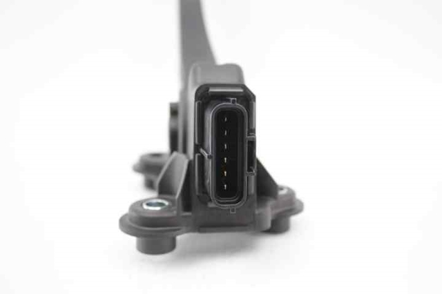 1600A102 Pedal del acelerador  disponible Utrera