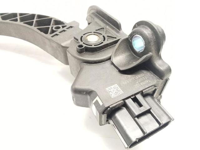 1600A102 MITSUBISHI Pedal del acelerador  en stock Córdoba