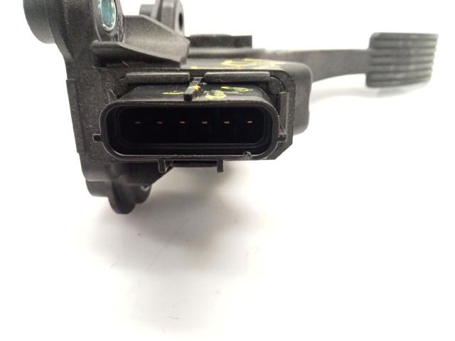 MITSUBISHI 1600A102 Pedal del acelerador  disponible Valladolid