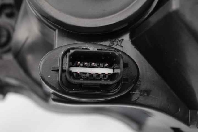 1606930080 PEUGEOT Faro derecho  en stock Córdoba