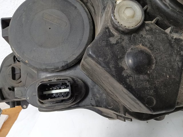 1606930080 Faro derecho comprar Sevilla