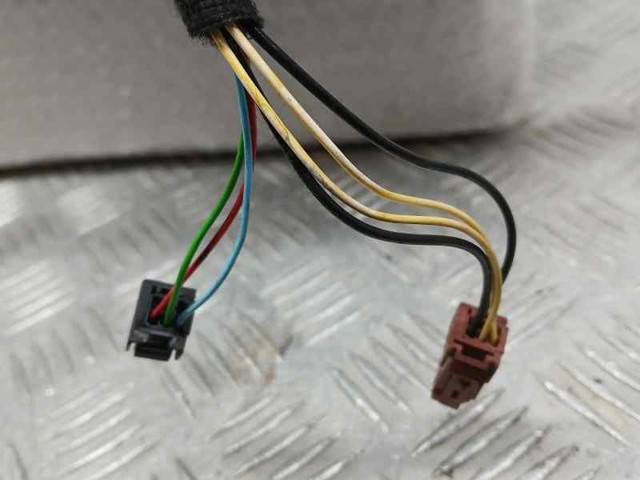 1607512180 Cristal de espejo retrovisor exterior izquierdo  disponible Málaga