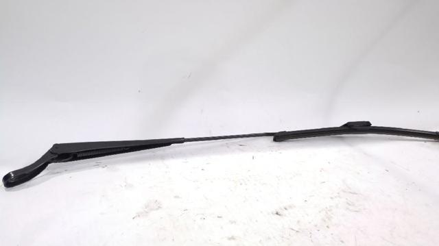 Brazo del limpiaparabrisas, delantero Peugeot 208 (CA, CC)