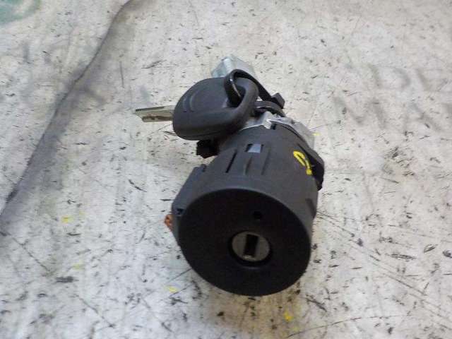 PEUGEOT 1608682880 Bombín de arranque  en stock Valencia