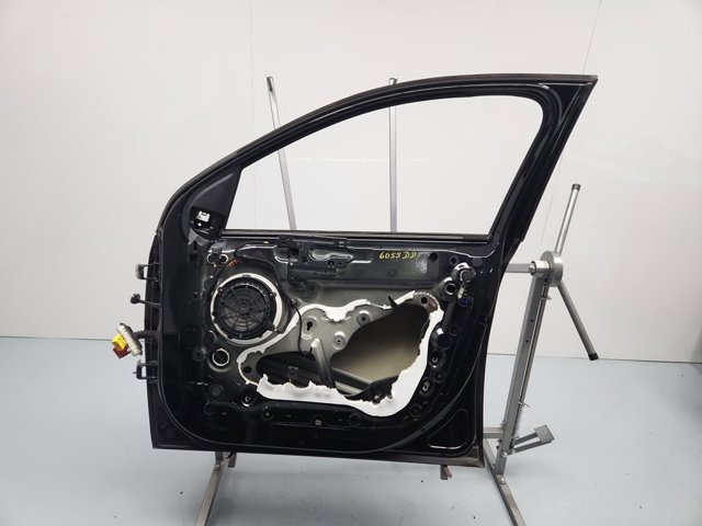 PEUGEOT 1610102180 Puerta delantera derecha  disponible Lugo