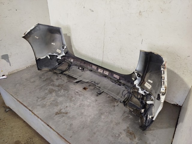 1610115980 PEUGEOT Parachoques trasero  en stock Córdoba